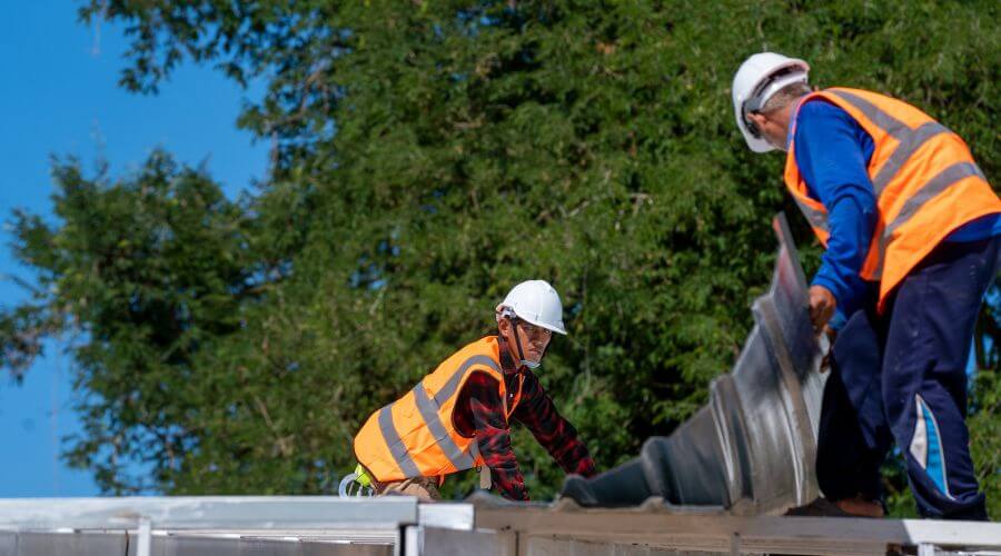 Expert new roof installation services in Hobbs, IN